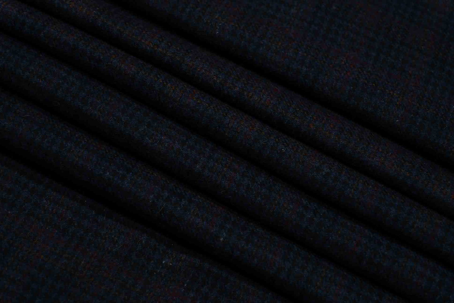 BLUE BLACK MAROON CHECKS TWEED WOOL FABRIC-HF6010