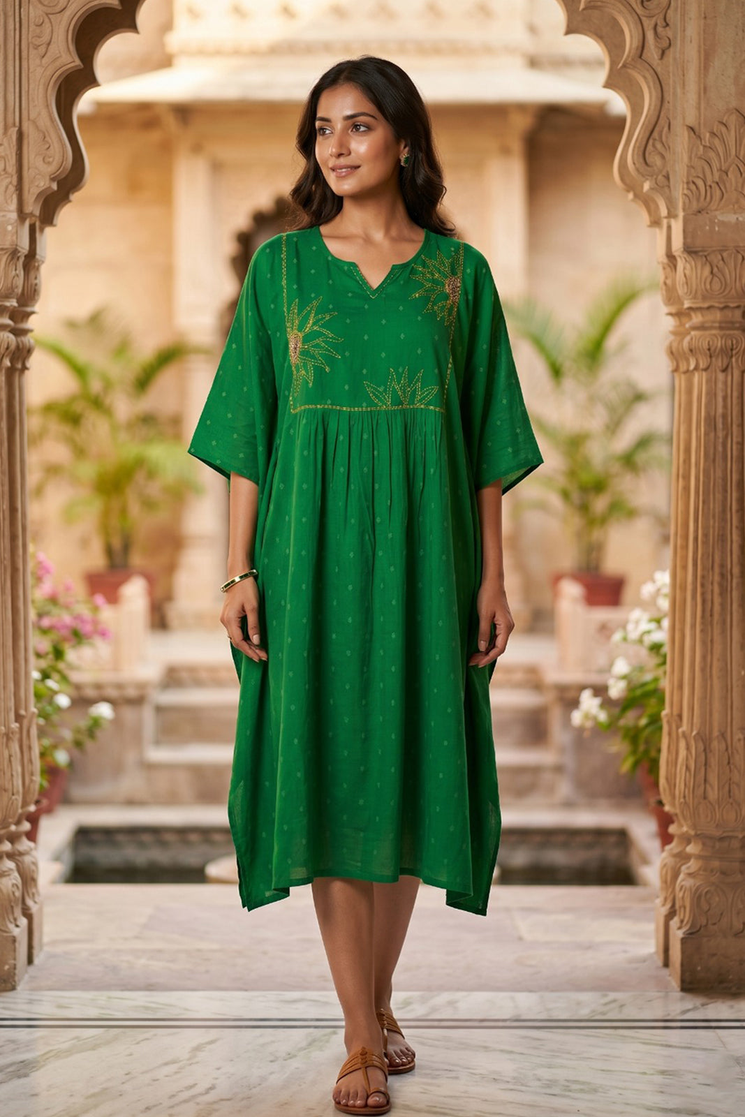 GREEN EMBROIDERED COTTON  KAFTAN - NVK581