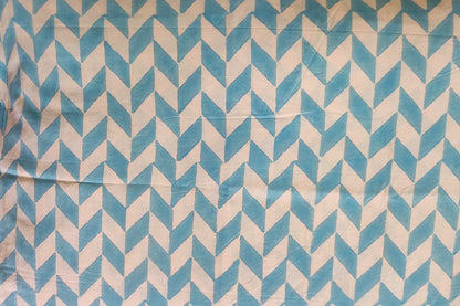 BLOCK PRINTED COTTON FABRIC-PCF428(1 MTR)