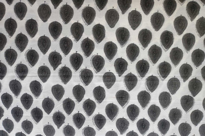 BLOCK PRINTED COTTON FABRIC-PCF430(1 MTR)