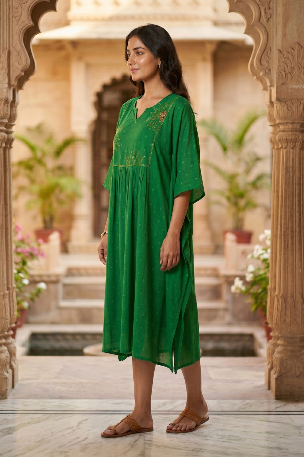 GREEN EMBROIDERED COTTON  KAFTAN - NVK581