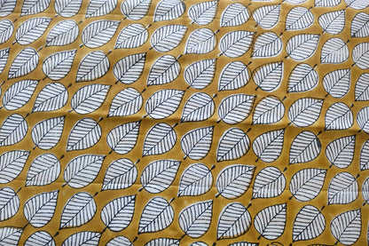 BLOCK PRINTED COTTON FABRIC-PCF266(1 MTR)