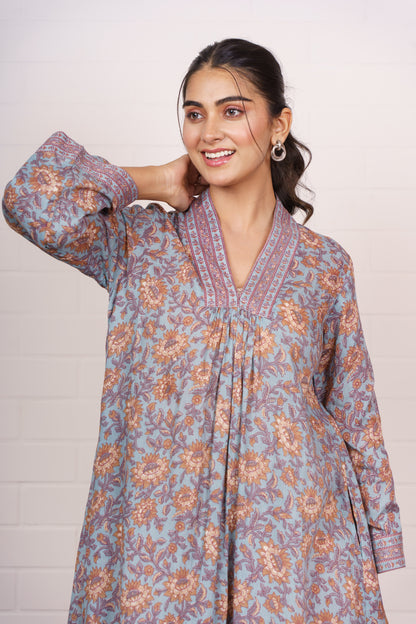 Vintage Floral V-Neck Maxi Dress-NFD79
