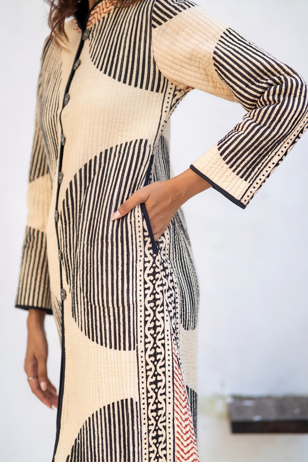 Black Beige Reversible Quilted Coat-NVQJ642