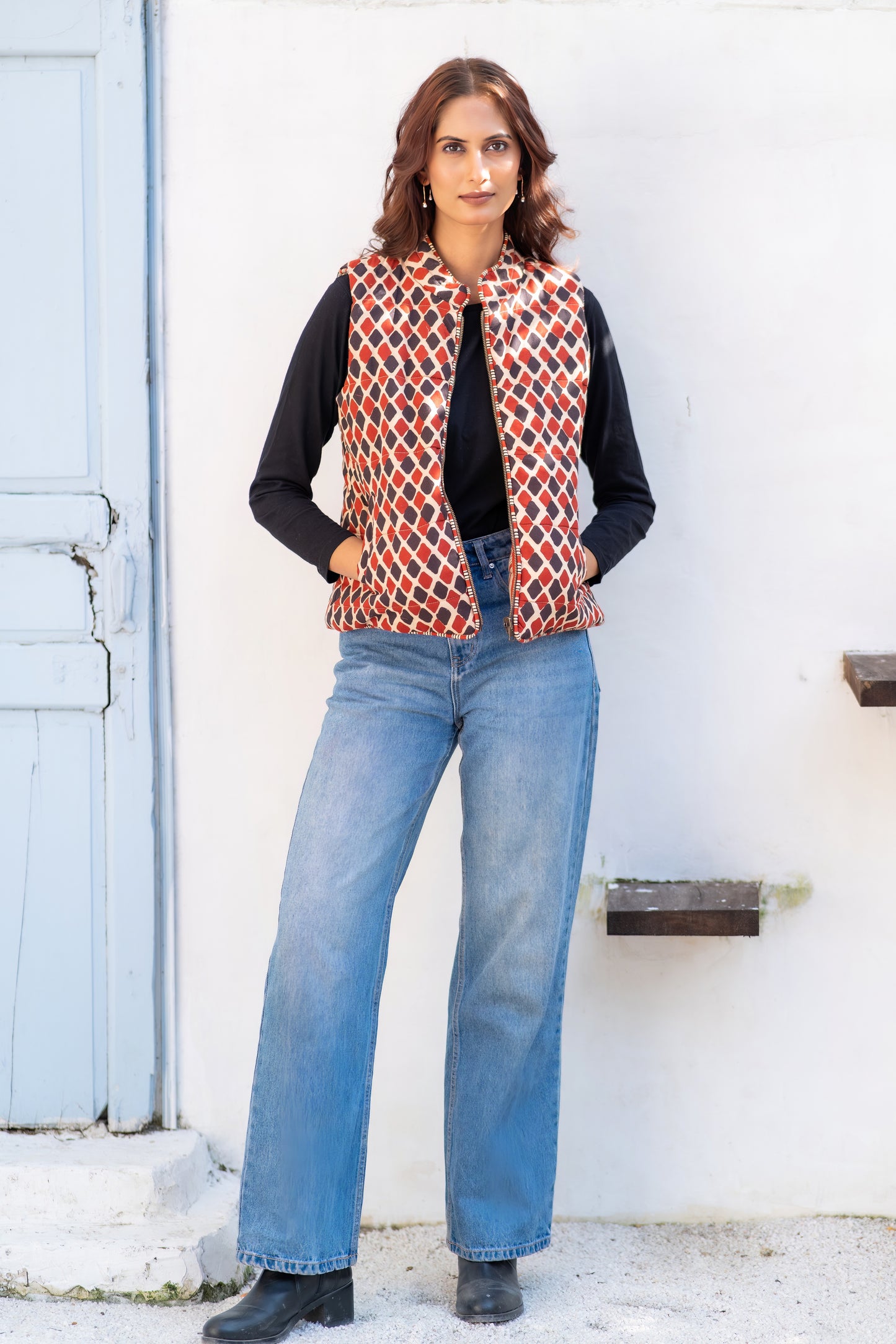 Geometric Reversible Quilted Sleeveless Jacket-NVQJ628