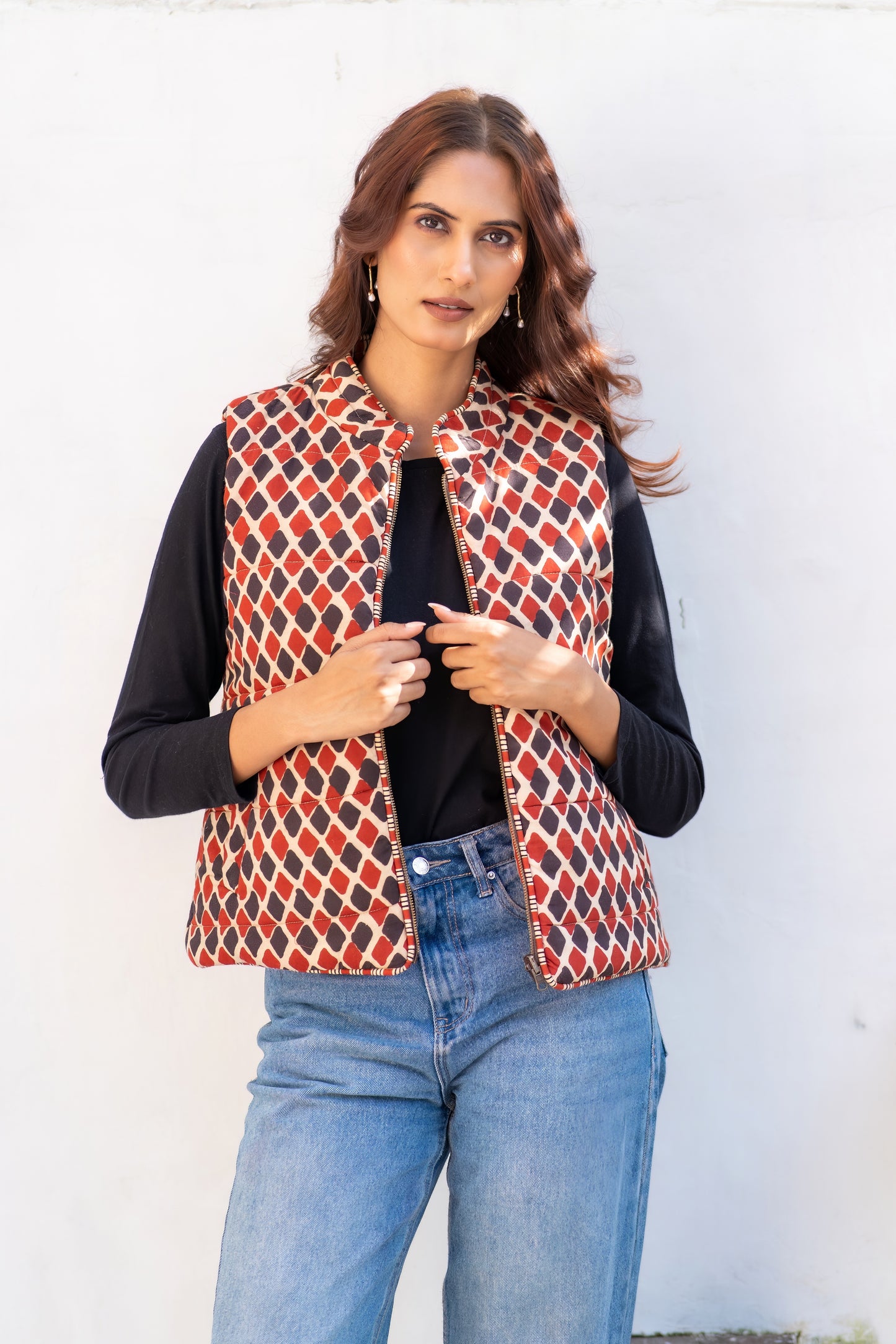 Geometric Reversible Quilted Sleeveless Jacket-NVQJ628