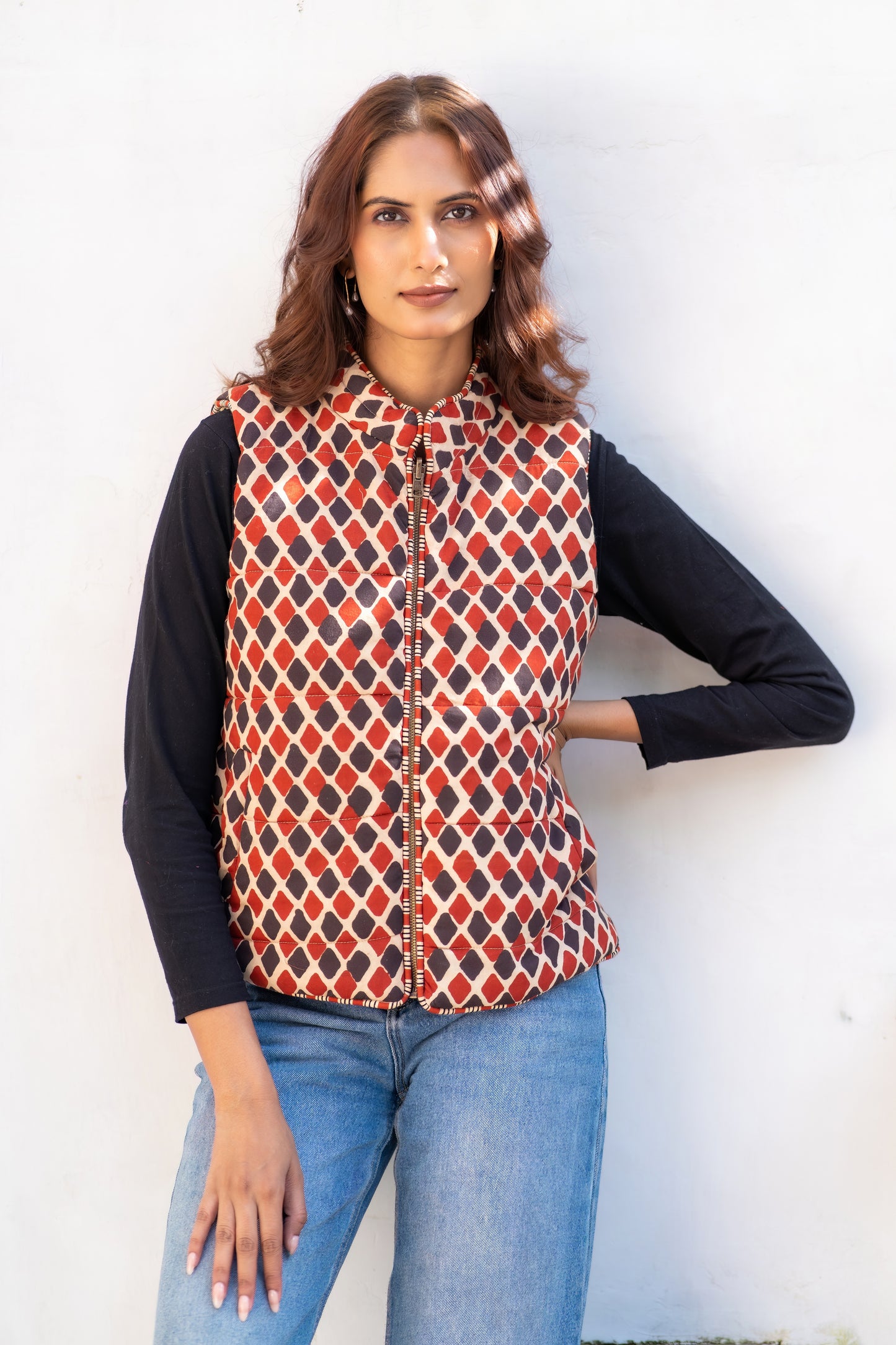 Geometric Reversible Quilted Sleeveless Jacket-NVQJ628