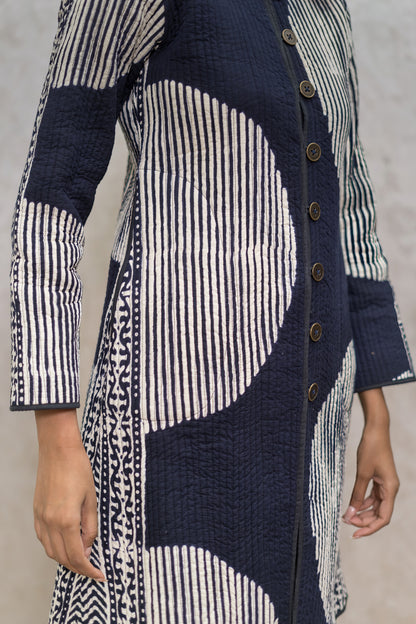 Black Reversible Quilted Jacket-NVQJ605