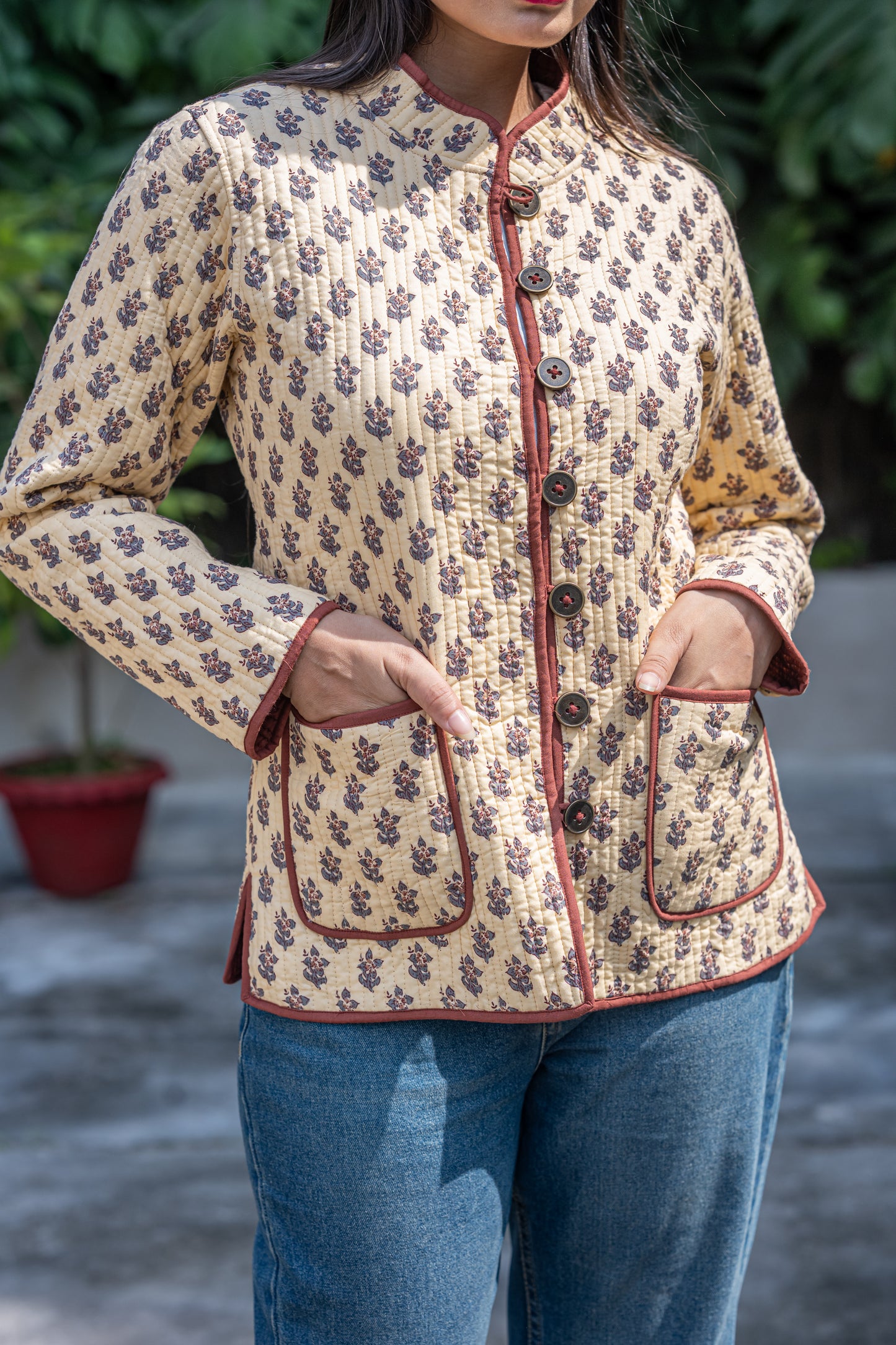 Beige Reversible Quilted Jacket-NVQJ637