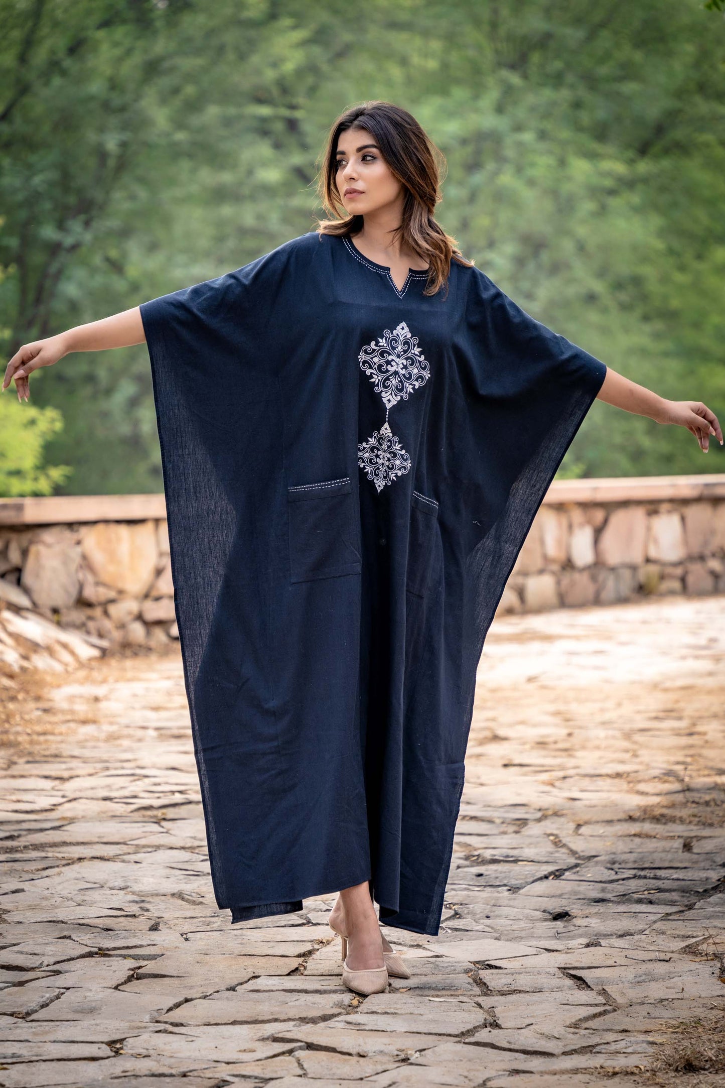 BLACK EMBROIDERED KHARI COTTON KAFTAN-NVK259