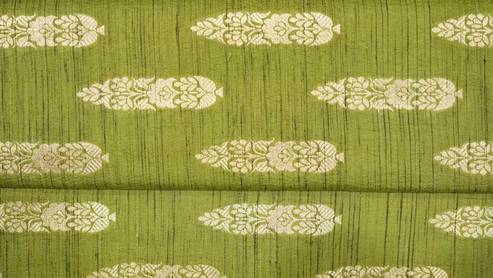 FOLIAGE GREEN GOLDEN ZARI WORK BANARASI HANDLOOM KATIA SILK-HF3590