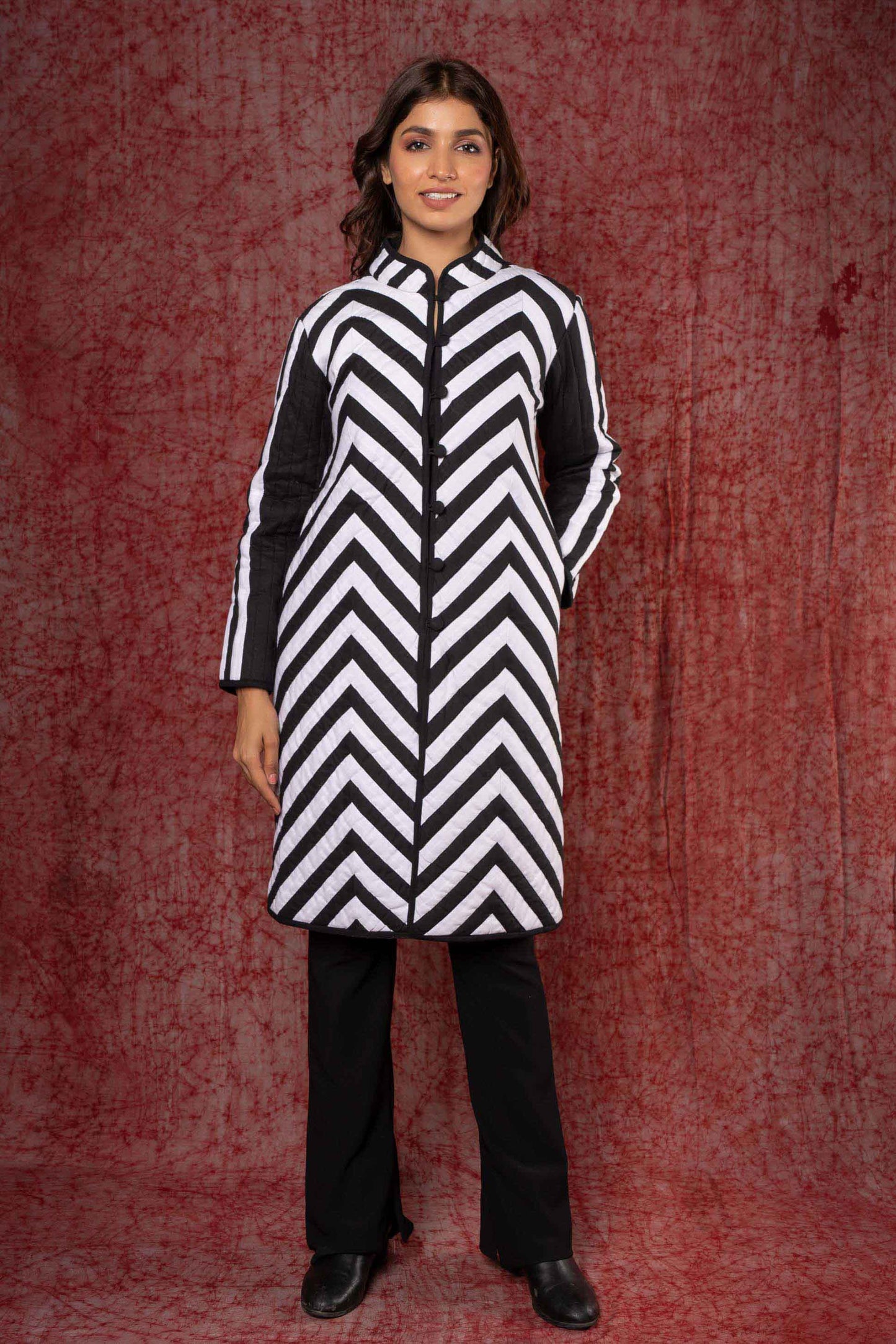 Black White Quilted Applique Coat-NVQJ409