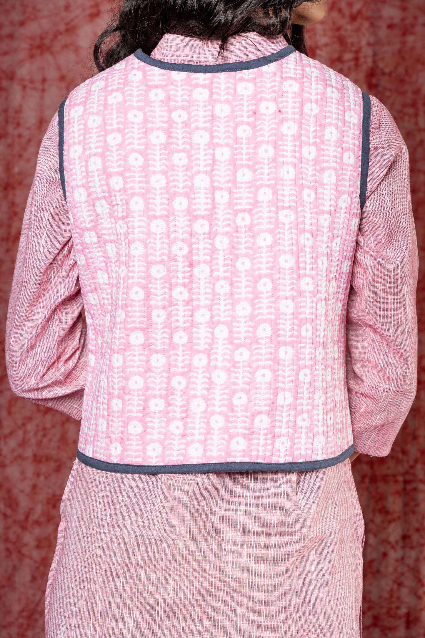 Pink Quilted Reversible Sleeveless Short Jacket-NVQJ398