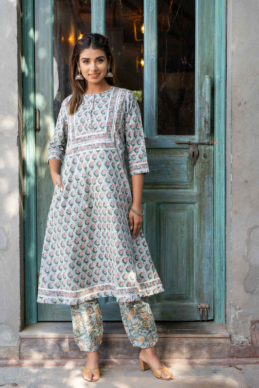 SOFT GREY BLOCK PRINTED KURTA PANT SET-KS559