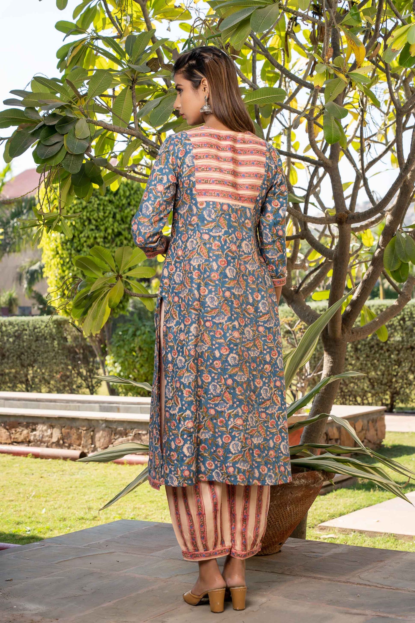 BLUE FLORAL BLOCK PRINTED KURTA -KS566