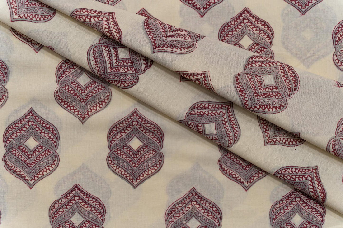 VANILLA ICE BLOCK PRINTED COTTON FABRIC-HF5095