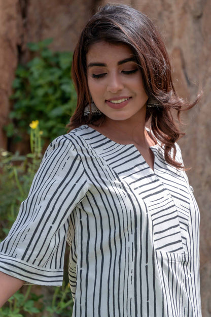 STRIPED ORGANIC LOTUS FABRIC TOP-NFT103