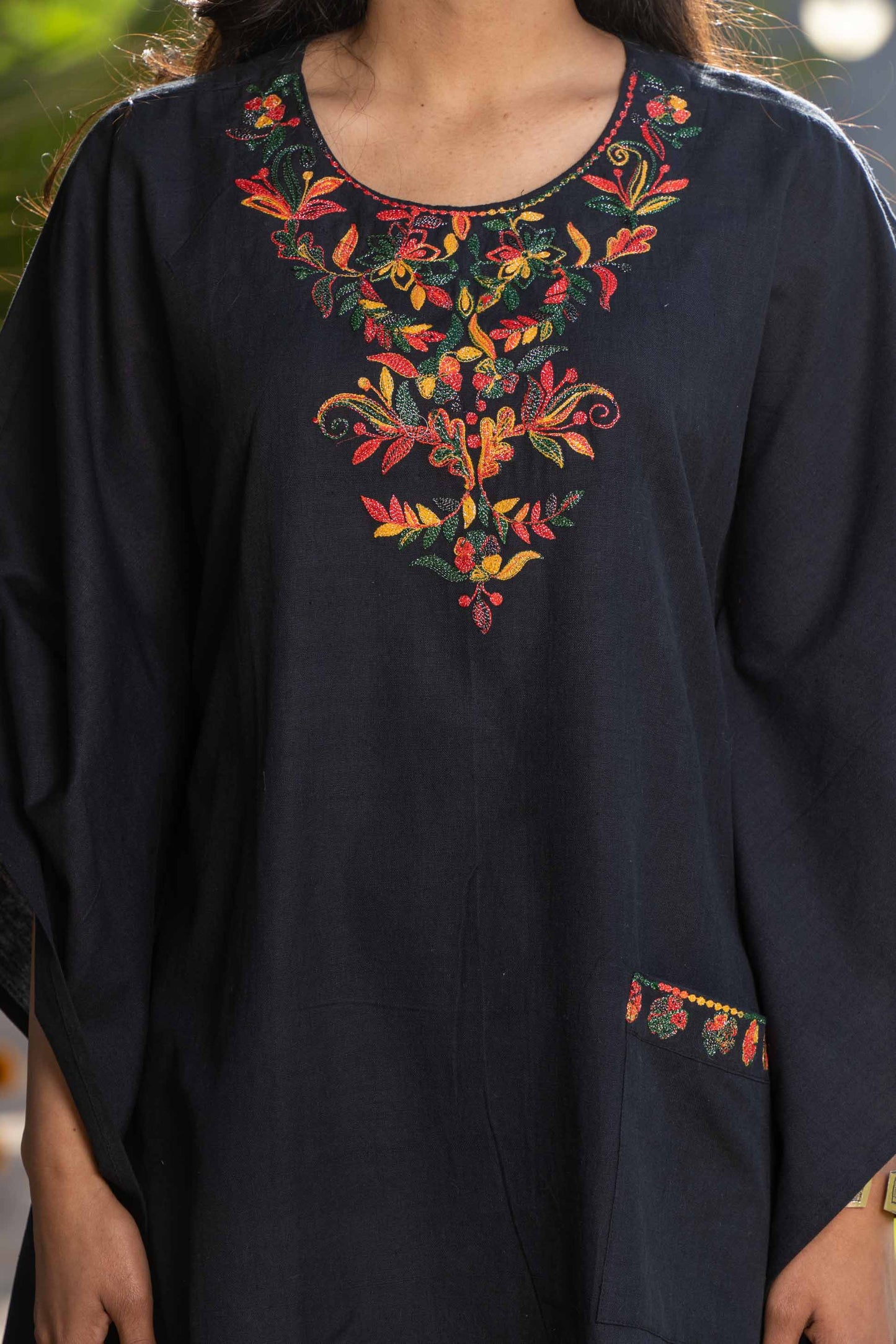 BLACK EMBROIDERED KHARI COTTON KAFTAN-NVK396