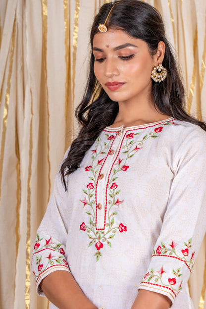 Off White Embroidered Kurta -KS278