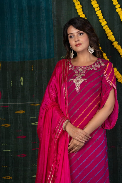 PINK LEHARIYA KURTA DUPATTA SET-NVKS601