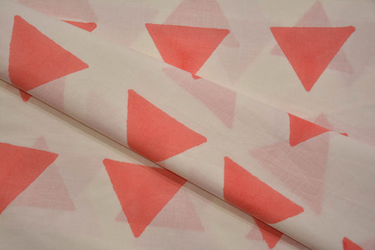 WHITE PEACH TRIANGLE BLOCK PRINTED COTTON FABRIC-HF4994