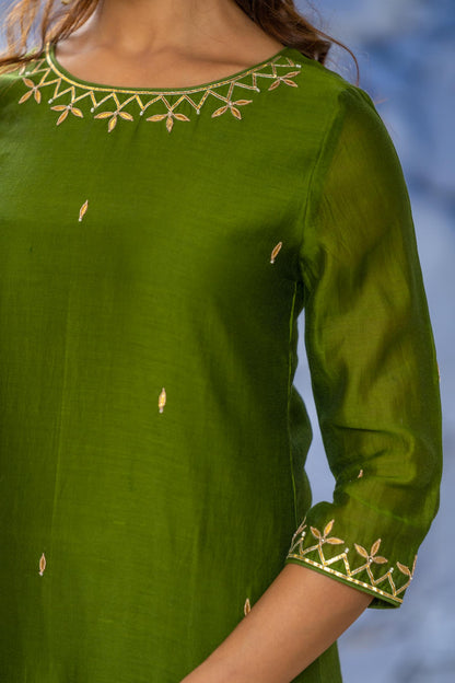 GREEN CHANDERI 2 PIECE KURTA SET-NVKS702